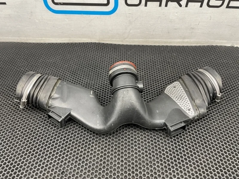 Патрубок воздушный Mercedes-Benz Cls-Class 2009 A6420946397 W219 642.920 3.0