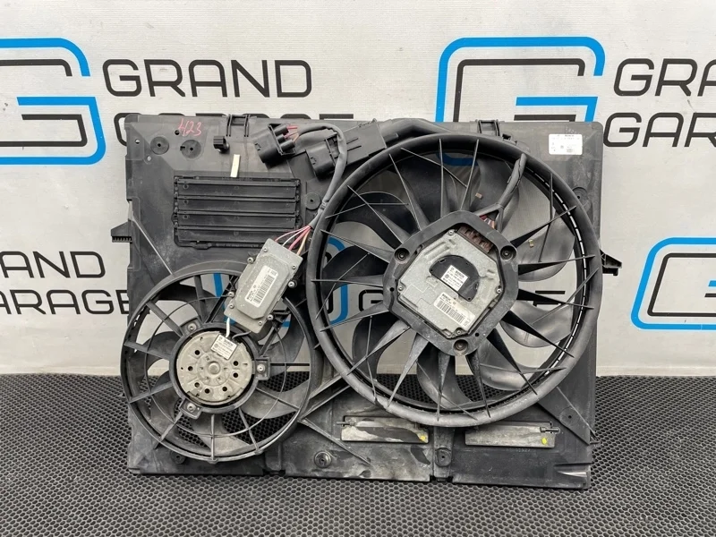 Вентилятор охлаждения Volkswagen Touareg 2006 7L0121207E 7LA BKS 3.0