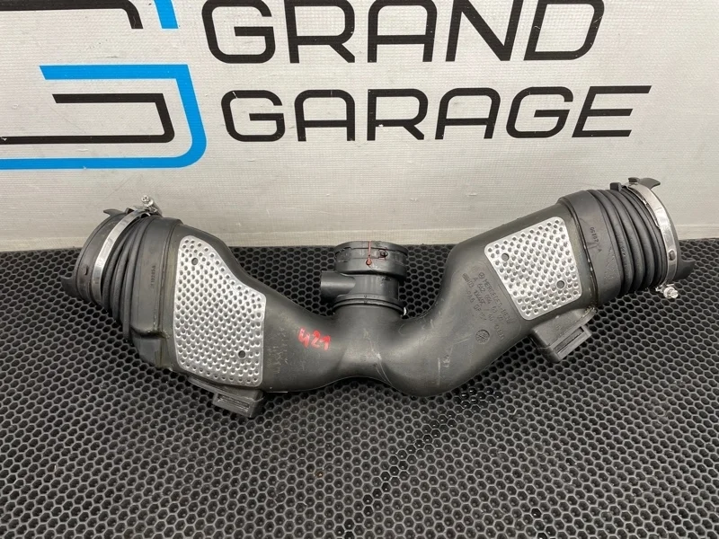 Патрубок воздушный Mercedes-Benz E-Class 2008 A6420946397 W211 642.920 3.0