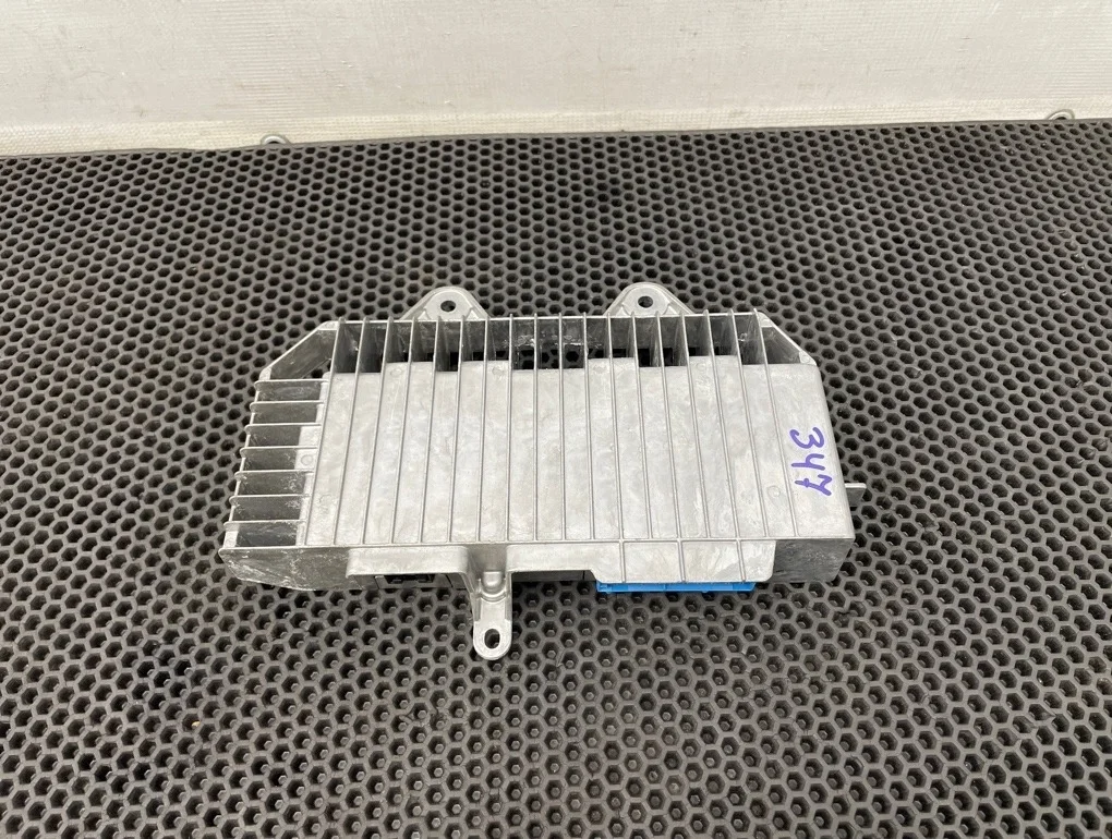 Усилитель звука Porsche Cayenne 2010 95864530200 958 M55.02 3.6