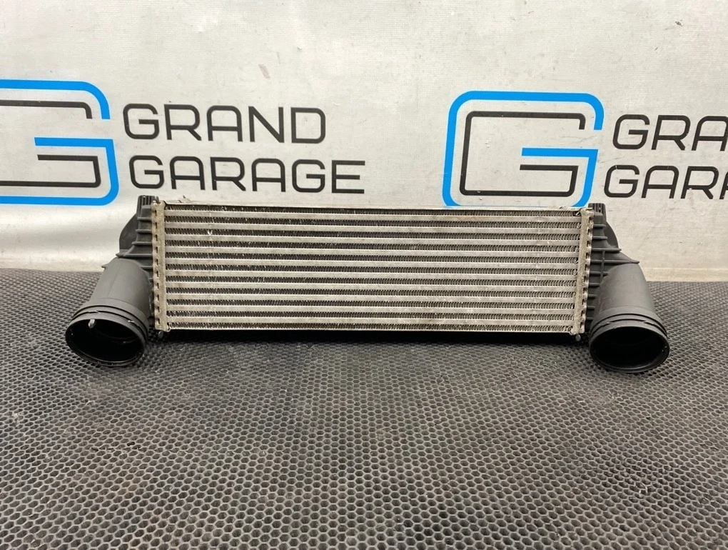 Интеркулер Bmw X6 2009 17517809321 E71 N54B30A 3.0