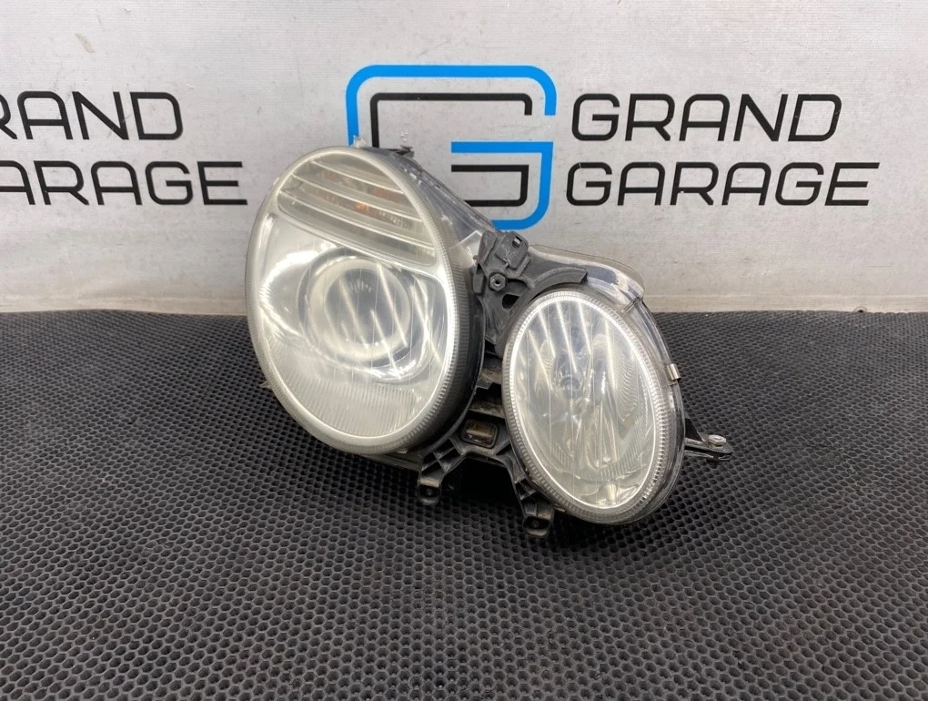 Фара Mercedes-Benz E-Class 2007 A2118204261 W211 272.922 2.5, передняя правая