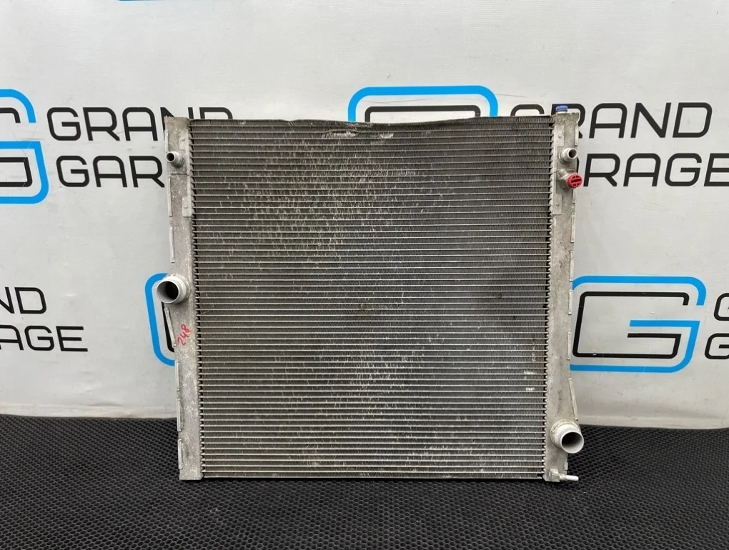 Радиатор охлаждения Bmw X5 2007 17117585036 E70 N52B30AF 3.0