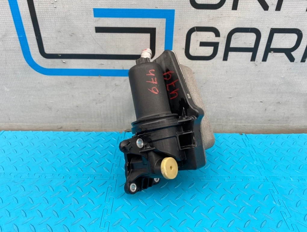 Корпус масляного фильтра Mercedes-Benz Cla-Class 2013 A2465010101 C117 270.920 2.0