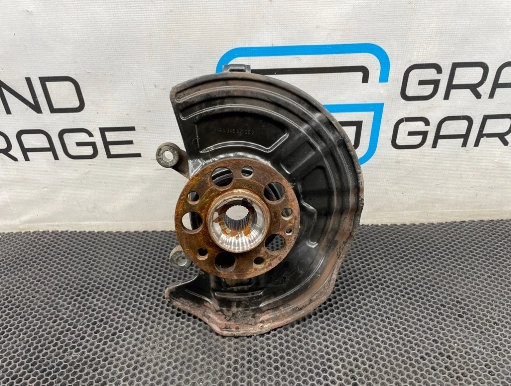 Кулак Mercedes-Benz Cla-Class 2013 A2463320100 C117 270.920 2.0, передний левый