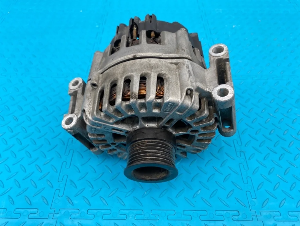 Генератор Mercedes-Benz E-Class 2013 A0141543302 W212 276.952 3.5