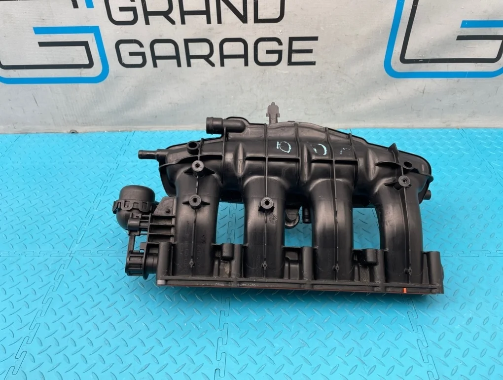 Коллектор впускной Volkswagen Scirocco 2009 06J133201BH 137 CAWB 2.0