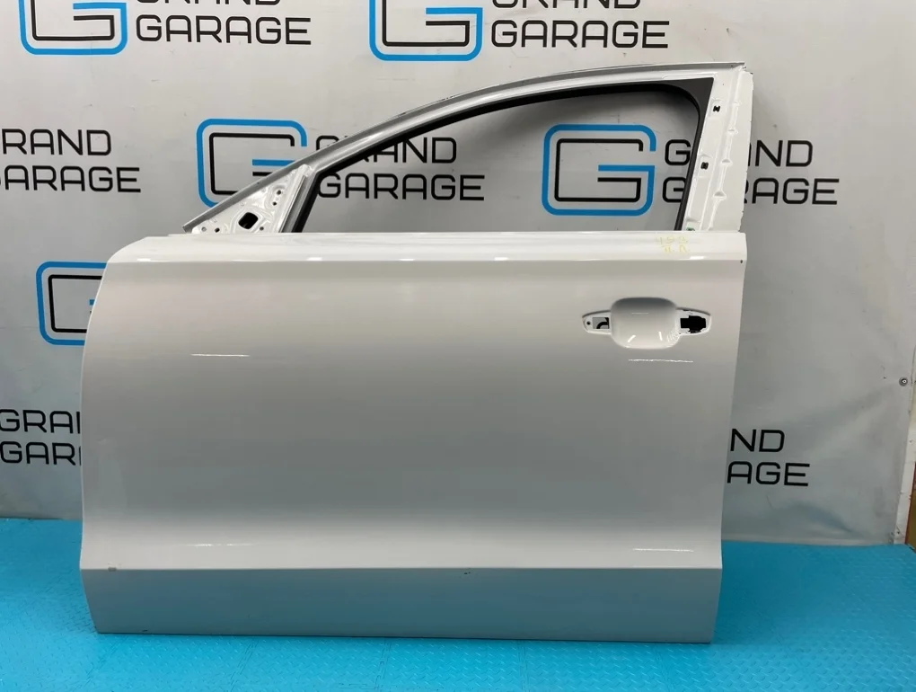 Дверь Audi A8 2012 4H0831051B D4 CGWD 3.0, передняя левая