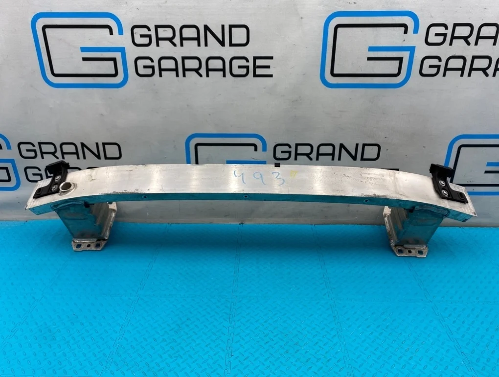 Усилитель бампера Audi A8 2012 4H0807109B D4 CGWD 3.0, передний