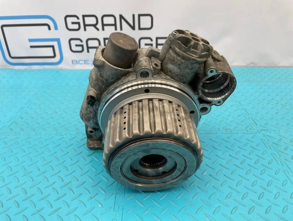 Муфта включения заднего моста Audi Q3 2012 0BS525554B 8UB CPSA 2.0