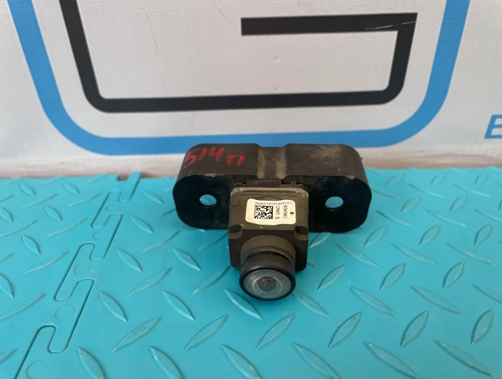 Камера передняя Volkswagen Touareg 2012 7P6980551A 7P5 CGRA 3.6