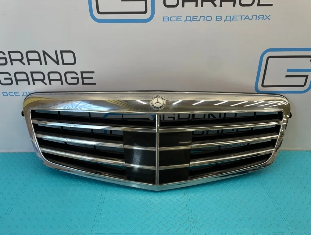 Решетка радиатора Mercedes-Benz E-Class 2012 A2128800383 W212 276.952 3.5