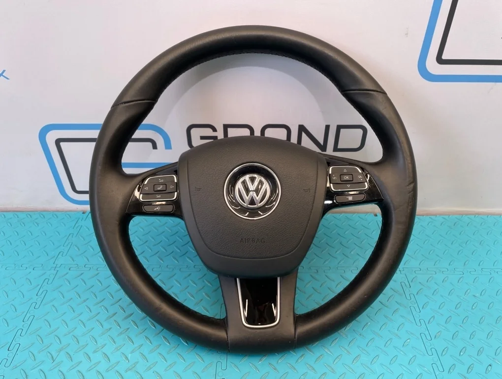 Руль Volkswagen Touareg 2012 7P6419091 7P5 CGRA 3.6