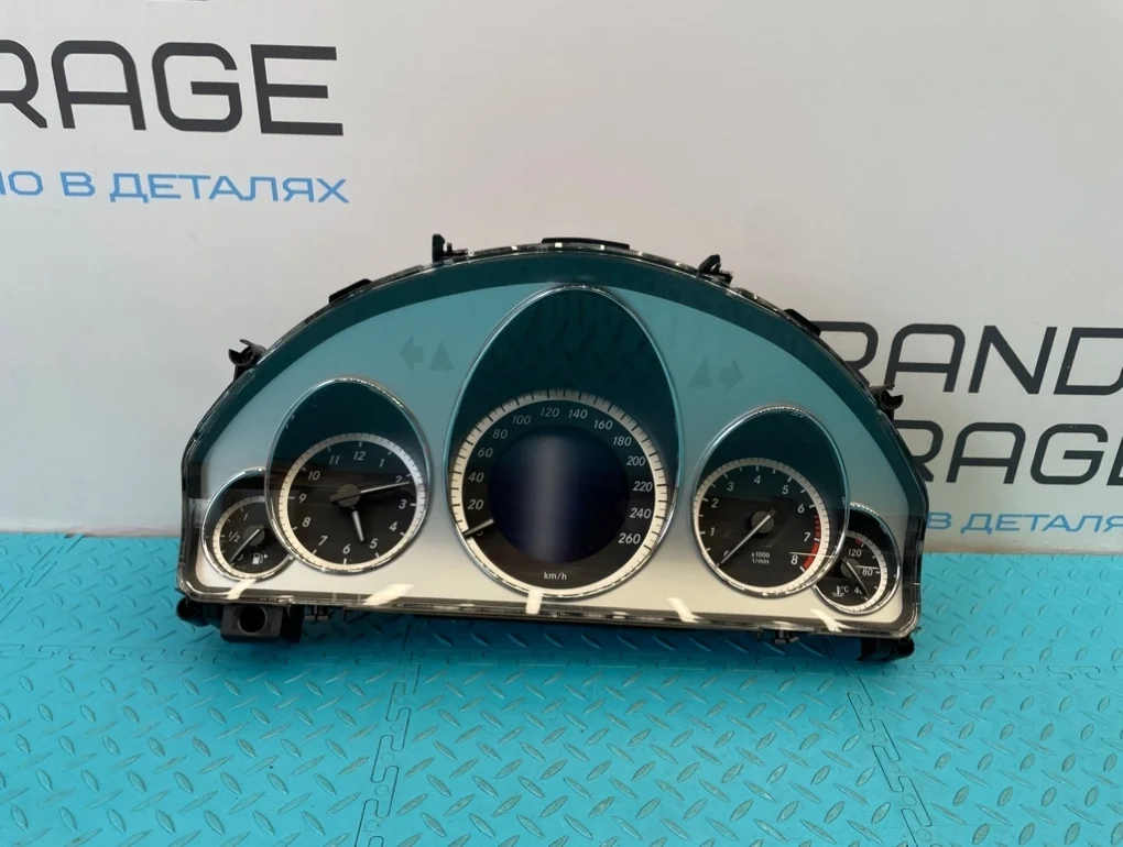 Панель приборов Mercedes-Benz E-Class 2011 A2129004013 W212 276.952 3.5