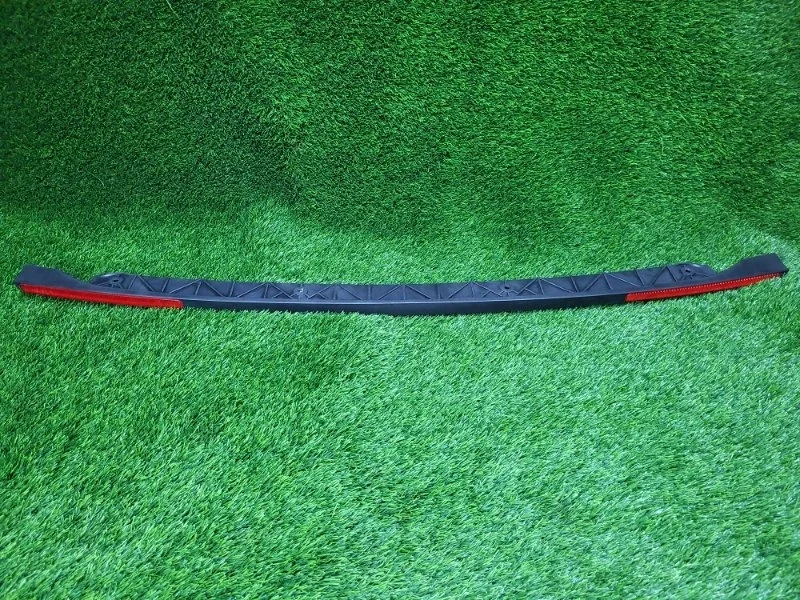 Накладка бампера Audi A8 2009 4E0807417B D3 BVJ 4.2, задняя