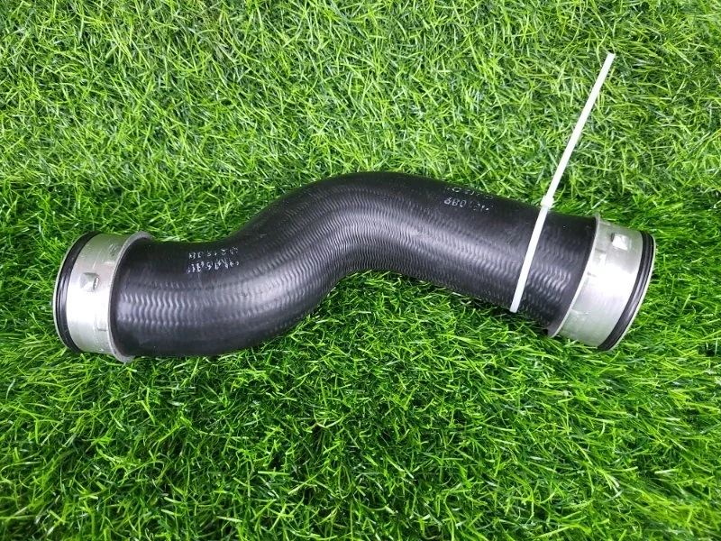 Патрубок интеркулера Volkswagen Passat 2010 3C0145832Q B6 BVY 2.0