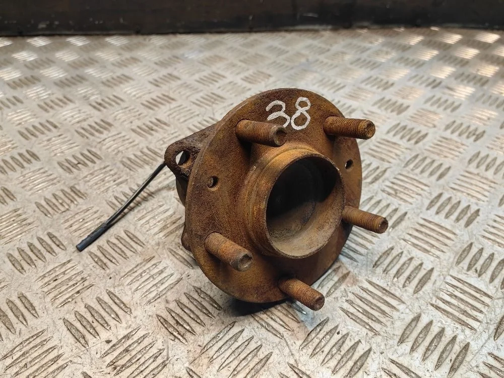 Ступица задняя Mazda 6 GH