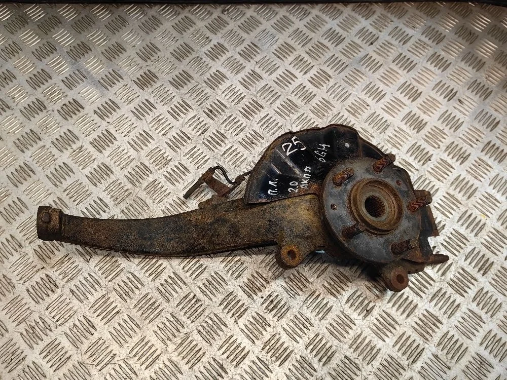 Кулак поворотный передний левый Mazda 6 GH