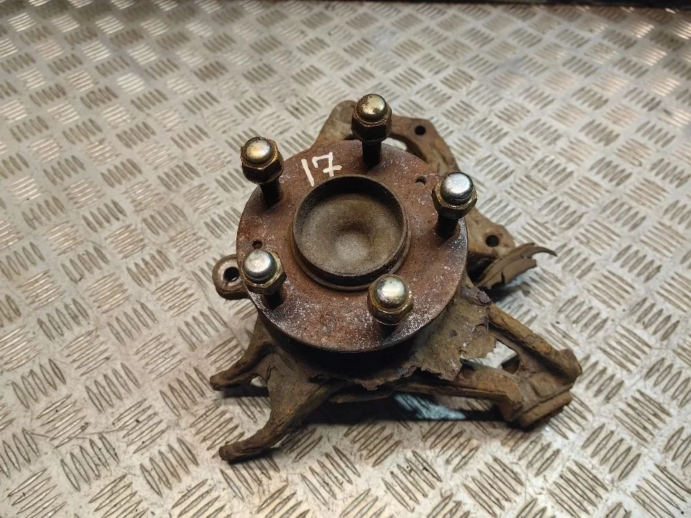 Кулак поворотный задний правый Mazda 6 GH