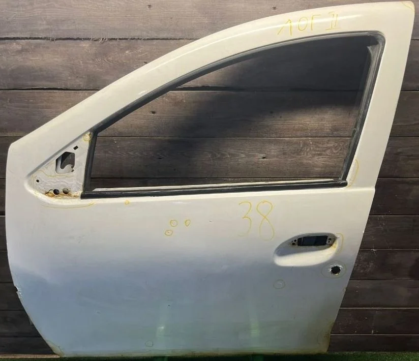 Дверь передняя левая Renault Logan 2