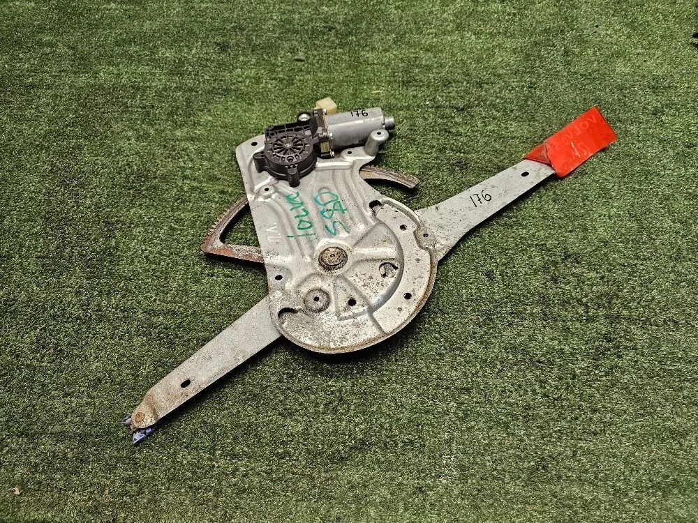 Стеклоподъемник передний левый Volvo S80