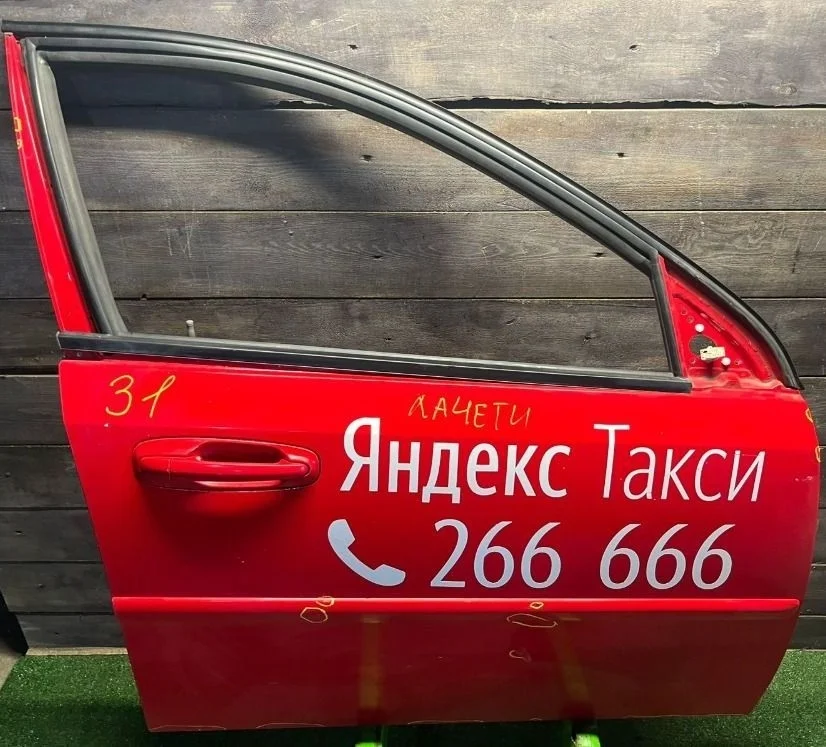 Дверь передняя правая Chevrolet Lacetti