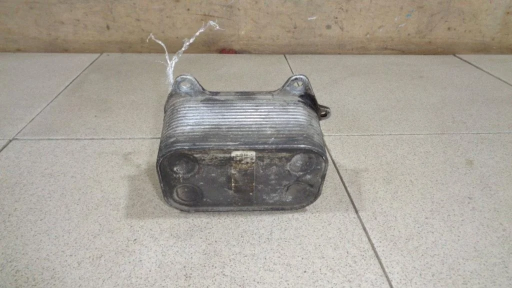 Радиатор масляный Volkswagen Tiguan 1 2012 NF