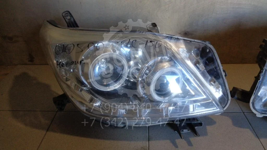 Фара правая Toyota Land Cruiser Prado J150