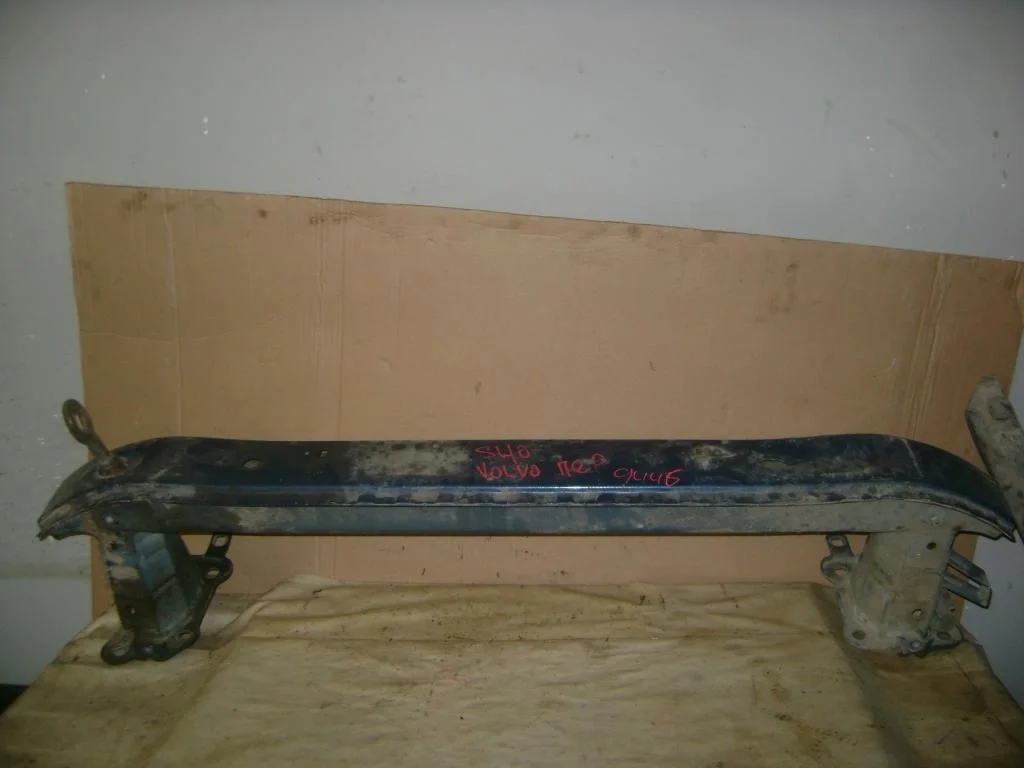 Усилитель переднего бампера Volvo S40 2 2008 MS