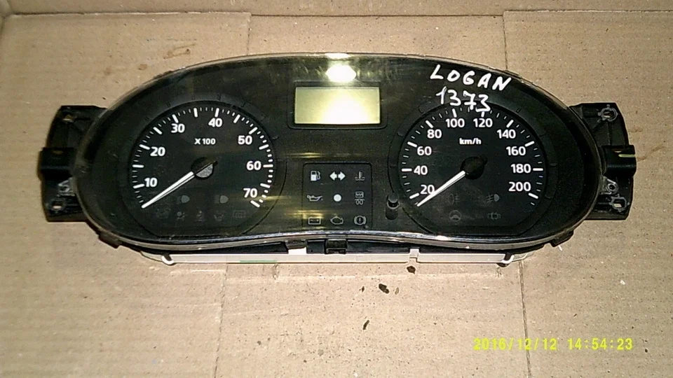 Панель приборов Renault Logan 1 L90