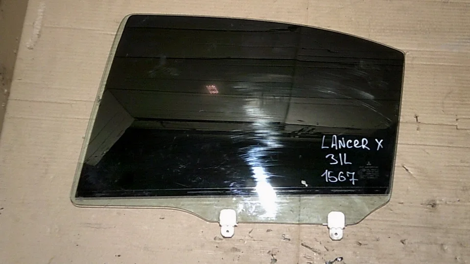 Стекло двери задней левой Mitsubishi Lancer 10 CY