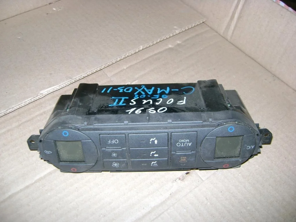 Блок управления климатической установкой Ford Focus 2