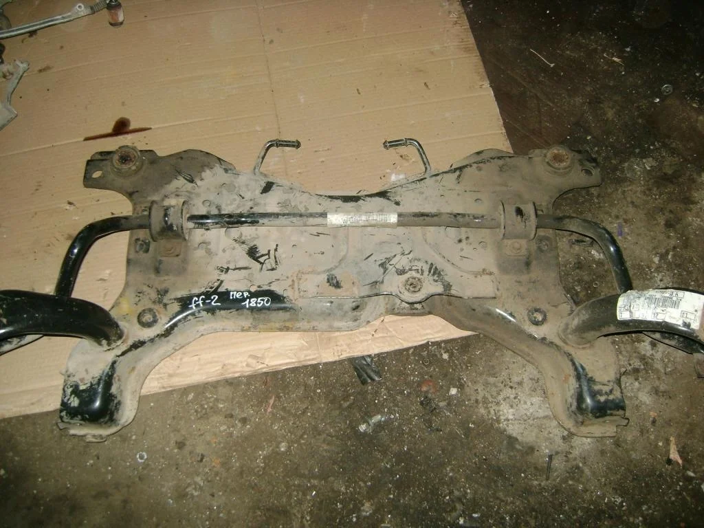 Подрамник Ford Focus 2