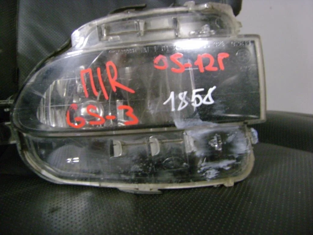 Фара противотуманная правая Lexus GS350 S190