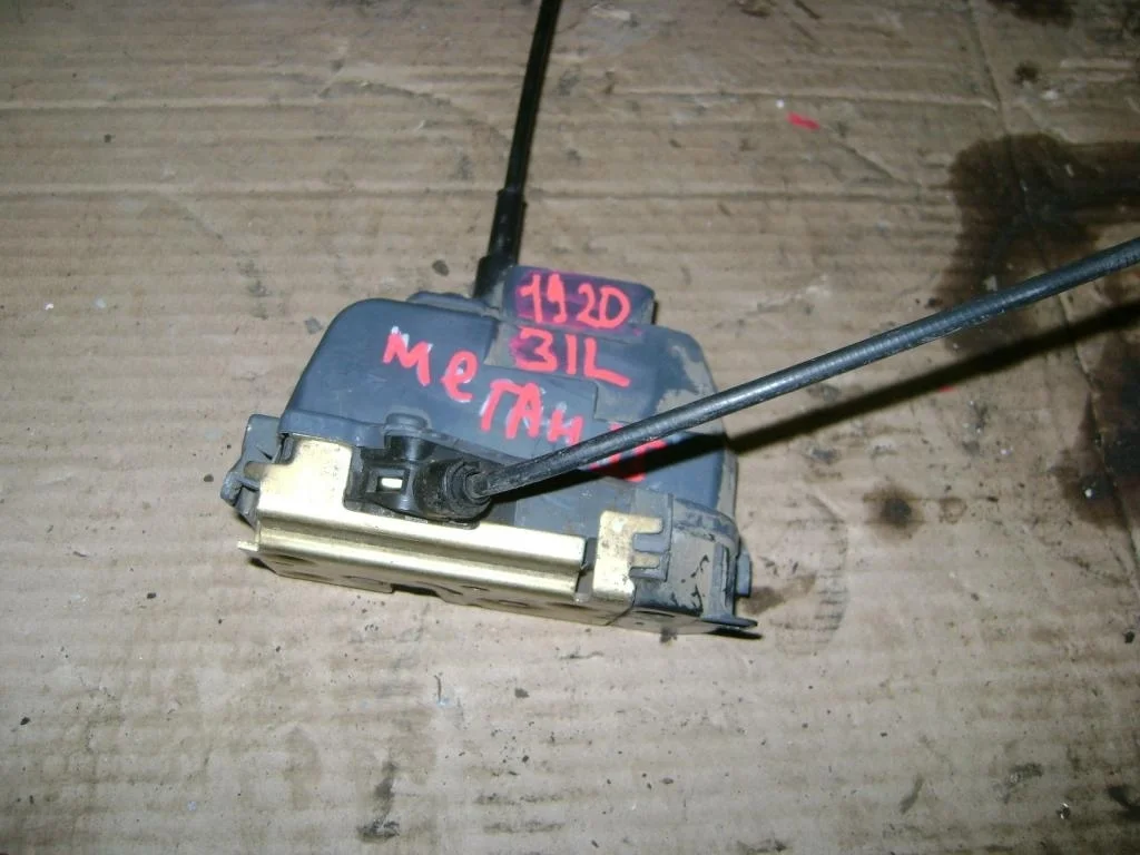 Замок двери задней левой Renault Megane 2