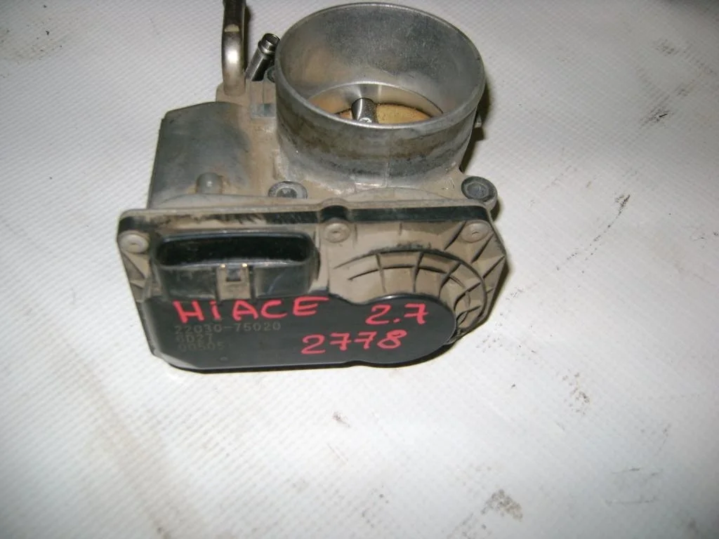 Заслонка дроссельная электрическая Toyota Hiace H200