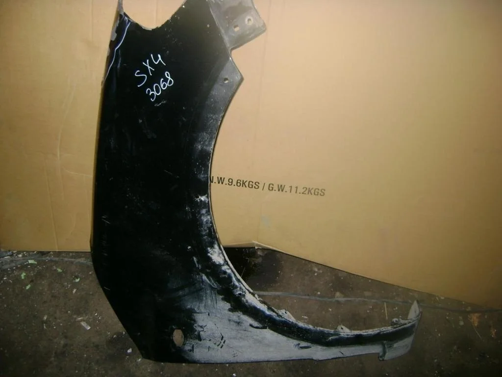 Крыло переднее правое Suzuki SX4