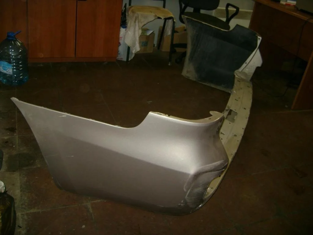 Бампер задний Toyota Land Cruiser J200