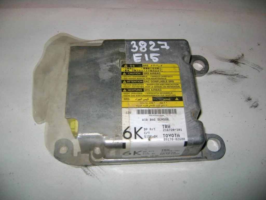 Блок управления air bag Toyota Corolla E150