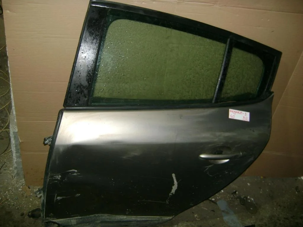 Дверь задняя левая Renault Megane 3 2014