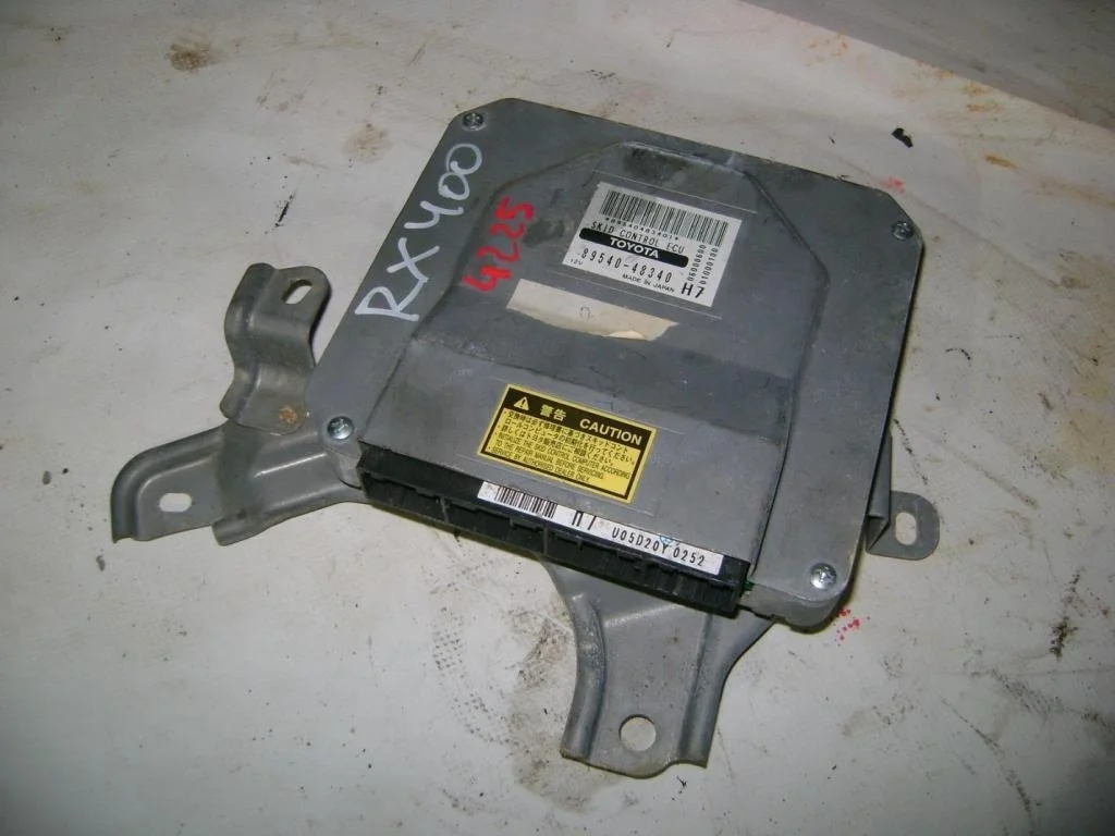 Блок электронный Lexus RX350 XU30