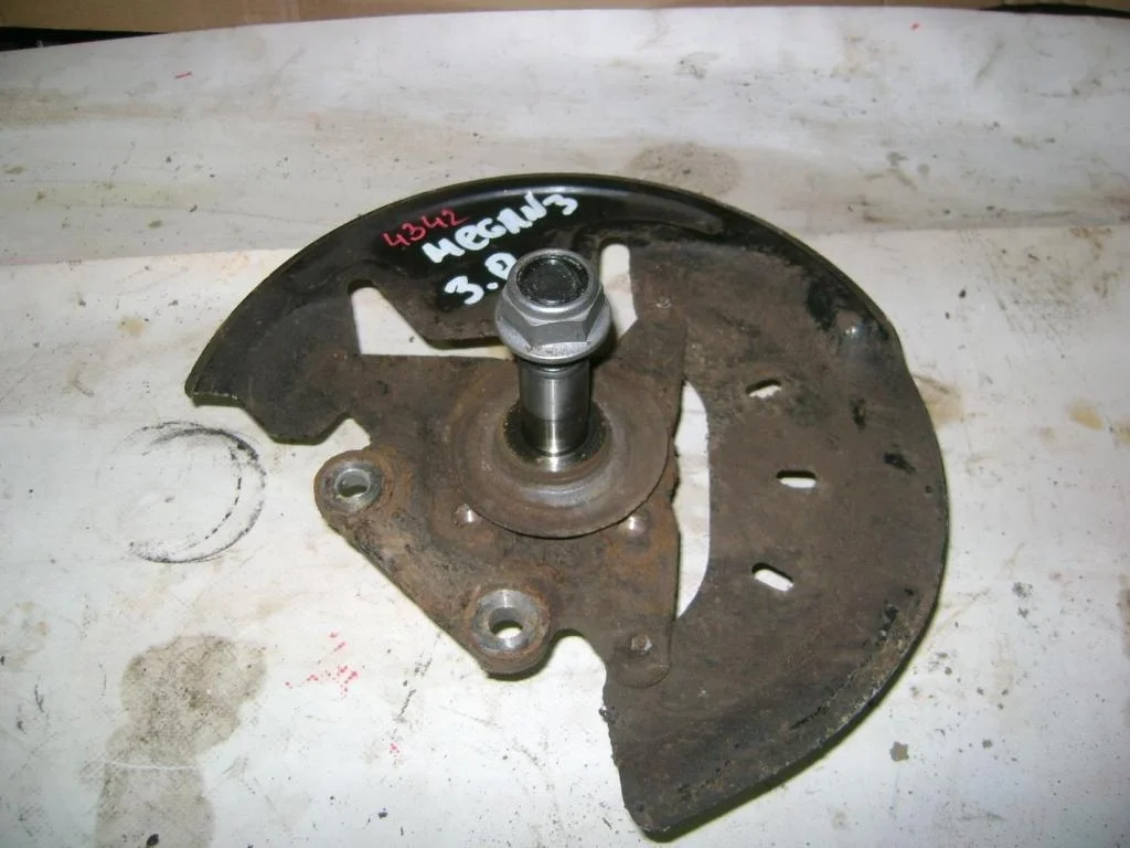 Цапфа Renault Megane 3 2014