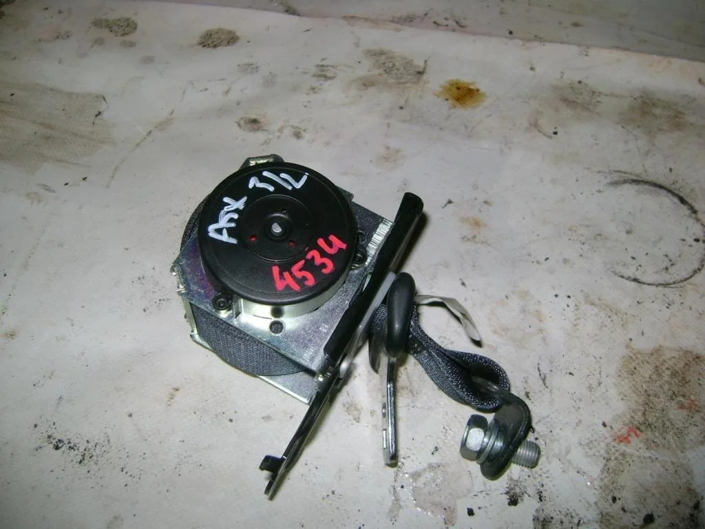 Ремень безопасности Mitsubishi ASX 2010