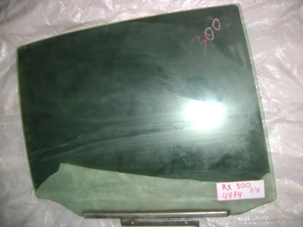 Стекло двери задней правой Lexus RX350 XU30