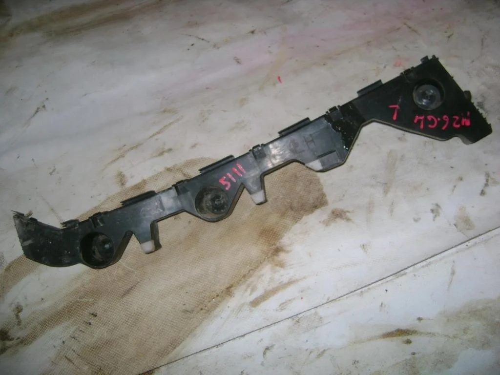 Кронштейн заднего бампера левый Mazda 6 GH