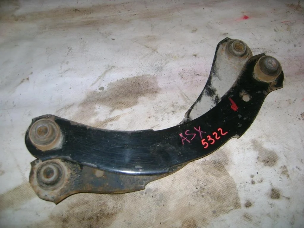 Рычаг задний поперечный Mitsubishi ASX 2010