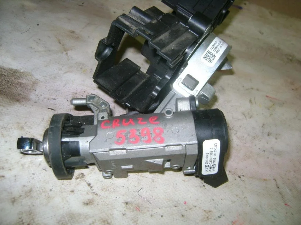 Замок зажигания Chevrolet Cruze J300