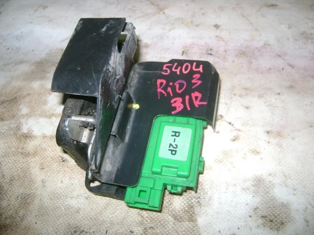 Замок двери передней правой Kia RIO 3 2011 UB, QB