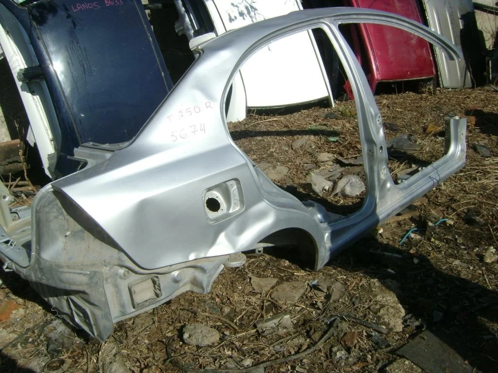 Крыло заднее правое Chevrolet Aveo 2009 T250, T255