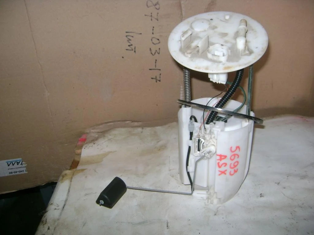 Насос топливный Mitsubishi ASX 2010